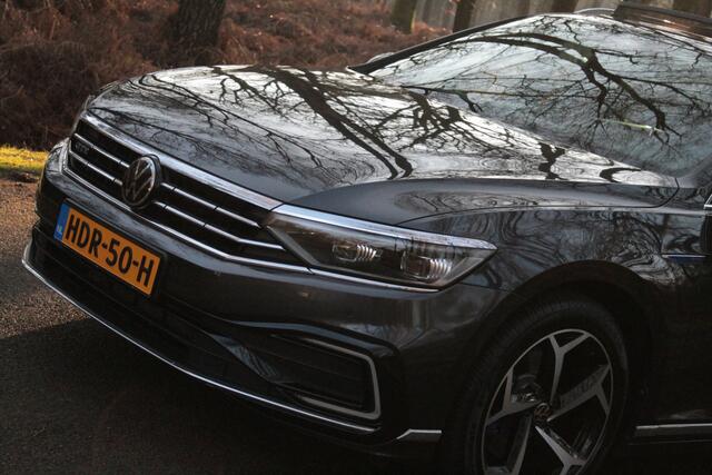 Volkswagen PASSAT Variant 1.4 TSI PHEV GTE 218PK Pano | Camera | Matrix