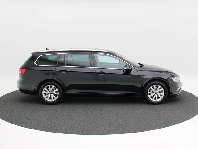 Volkswagen PASSAT Variant 1.5 TSi 150 Pk Automaat Business | Navigatie | Camera | Adaptive Cruise | 16 Inch | Stoelverwarming | 85.467 Km!!