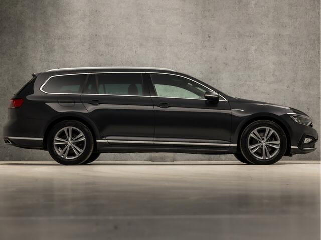 Volkswagen PASSAT Variant 1.5 TSI R-Line Sport 150Pk Automaat (PANORAMADAK, APPLE CARPLAY, DIGITAL COCKPIT, LUXE LEDEREN SPORTSTOELEN, 360 CAMERA, STOELVERWARMING, ZWART HEMEL, ADAPTIVE CRUISE, NIEUWSTAAT)