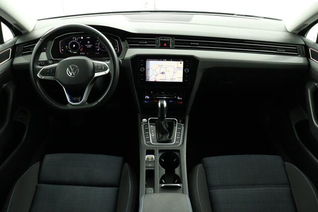 Volkswagen PASSAT Variant GTE 1.4 TSI PHEV Business Comb. 273 PK | Navi | Virtual | Camera | Elekt.klep - RIJKLAAR
