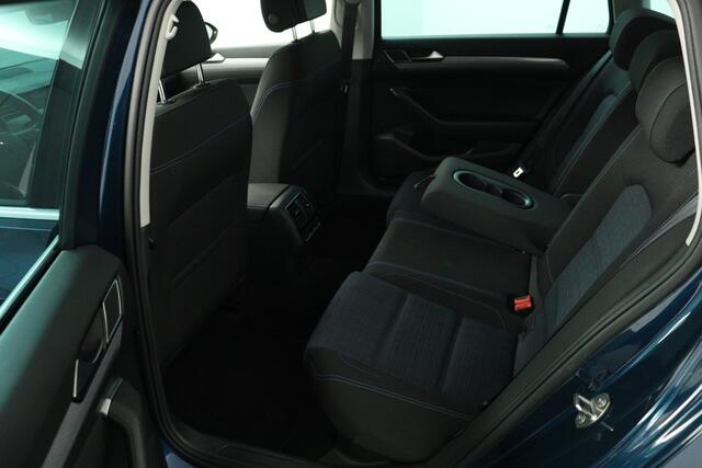 Volkswagen PASSAT Variant GTE 1.4 TSI PHEV Business Comb. 273 PK | Navi | Virtual | Camera | Elekt.klep - RIJKLAAR