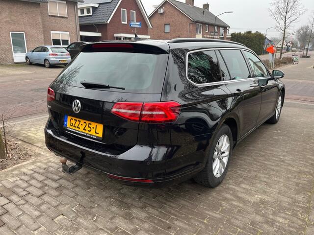 Volkswagen PASSAT VARIANT 1.6 TDI HIGHLINE / ADAP. CRUISE / ELEK. TREKHAAK / NAVI