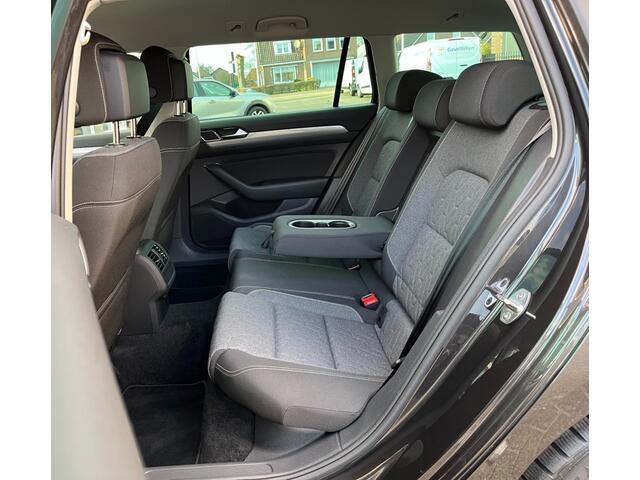 Volkswagen PASSAT Variant 1.5 TSI Bussines Automaat 150 PK I Carplay I Stoelverw.