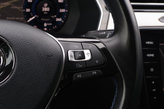 Volkswagen PASSAT Variant 1.4 TSI PHEV GTE 218 PK Highline, Afn. Trekhaak, Adap. Cruise Control, Camera