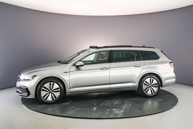 Volkswagen PASSAT Variant GTE Business 1.4 TSI eHybrid 218pk DSG Automaat Trekhaak, Panoramadak, Adaptive cruise control, Stoelverwarming, Achteruitrijcamera, LED matrix koplampen