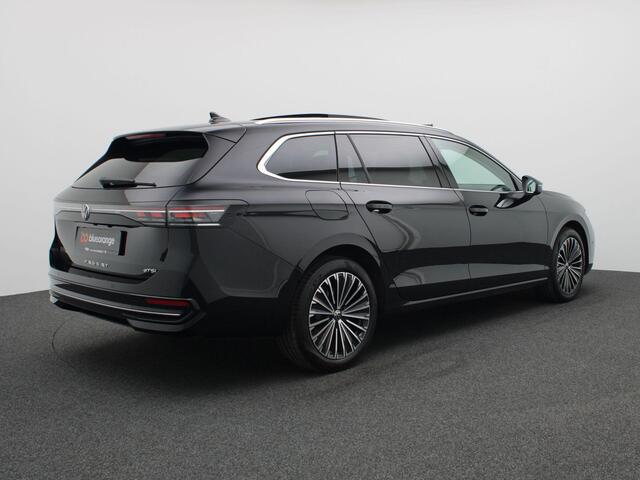 Volkswagen PASSAT Variant 1.5 eTSI Elegance Business 150PK DSG Pano-Schuifdak, Adaptieve Cruise Controle, Head-Up Display, Side Assist, Keyless, Elektr. Achterklep, Achteruitrijcamera, Stoel-Stuurverwarming, 18" LM Velgen