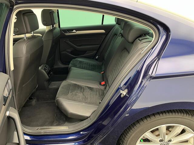 Volkswagen PASSAT 1.5 TSI Highline | Panorama dak | Privacy Glas | Cruise Control