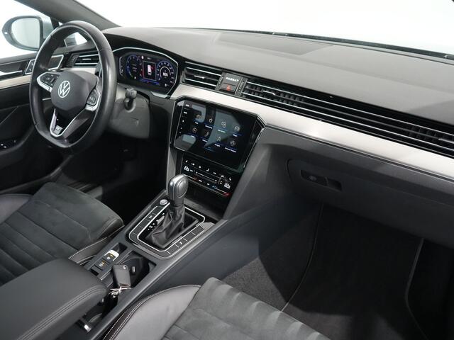 Volkswagen PASSAT Variant 1.5 TSI R-Line Business + | Matrix Light | Carplay | Camera |