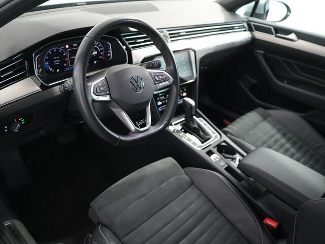 Volkswagen PASSAT Variant 1.5 TSI R-Line Business + | Matrix Light | Carplay | Camera |