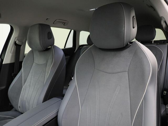 Volkswagen PASSAT Variant 1.5eTSI/150PK Business DSG · Navigatie · Leder/Alcantara · Camera+Parkeersensoren · Garantie tot april 2026