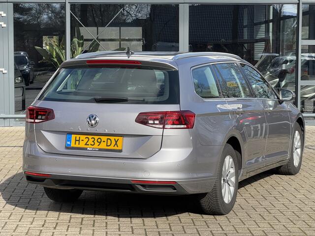 Volkswagen PASSAT Variant 1.5 TSI Comfort Business Automaat/Camera/Stoelverwarming/Led