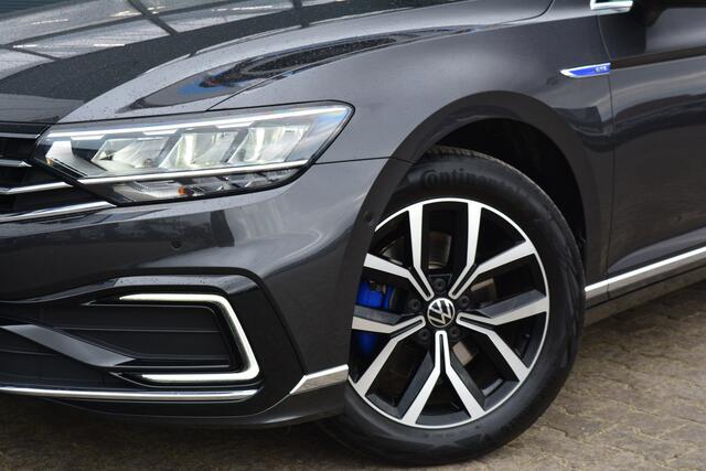 Volkswagen PASSAT Variant 1.4 TSI PHEV GTE Business | Pano | Camera | Virtual Cockpit |