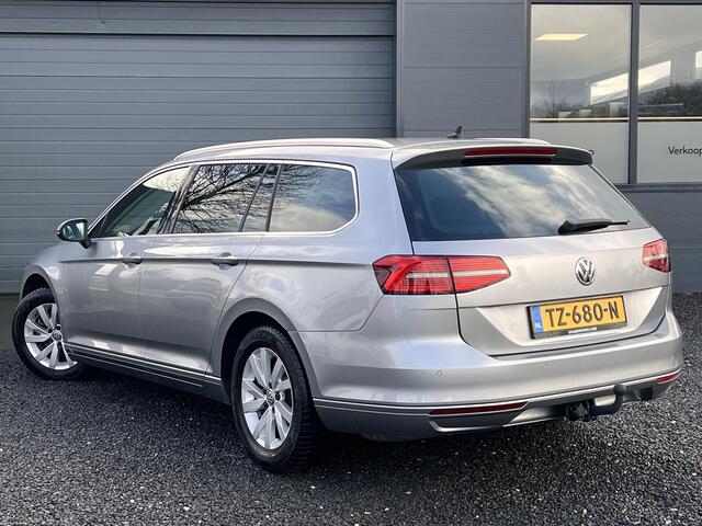Volkswagen PASSAT Variant 1.5 TSI Comfortline Business Automaat,2e Eigenaar,Navi,Pdc V+A,Trekhaak,Clima,Cruise,150pk,LMV,Apk tot 12-2026