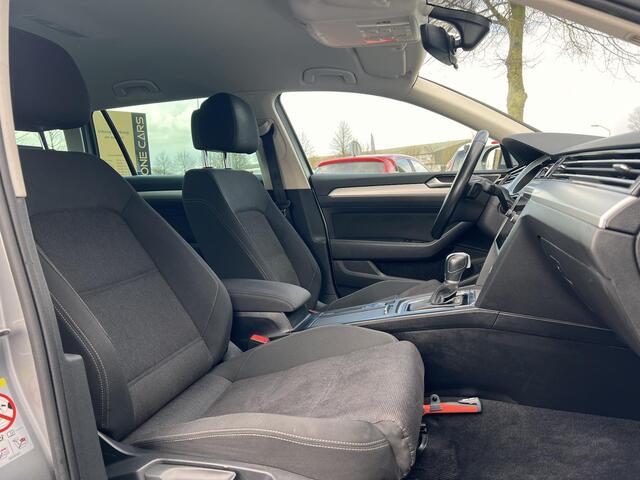 Volkswagen PASSAT Variant 1.5 TSI Comfortline Business Automaat,2e Eigenaar,Navi,Pdc V+A,Trekhaak,Clima,Cruise,150pk,LMV,Apk tot 12-2026