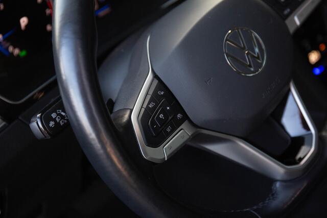 Volkswagen PASSAT Variant 1.5 TSI Business , Adap. cruise, HUD, Trekhaak, Carplay,