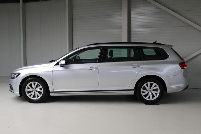 Volkswagen PASSAT Variant 1.5 TSI Business DSG 150PK Navigatie | Stoelverwarming | PDC | Camera | Dealeronderhouden