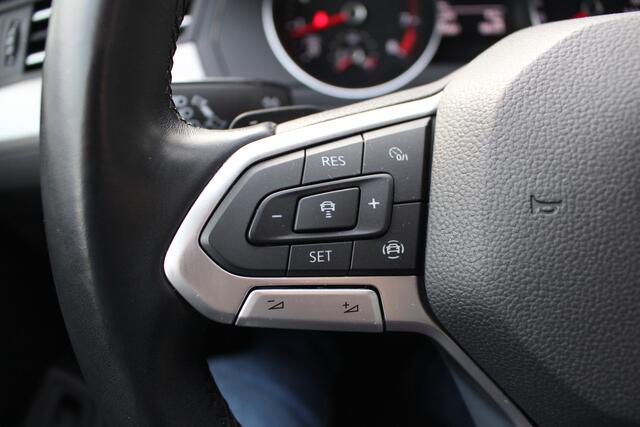 Volkswagen PASSAT Variant 1.5 TSI Business DSG 150PK Navigatie | Stoelverwarming | PDC | Camera | Dealeronderhouden