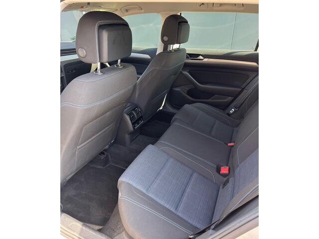Volkswagen PASSAT Variant 1.4 TSI PHEV GTE Business Automaat / Navigatie / Winterset Meerprijs ¤499,-
