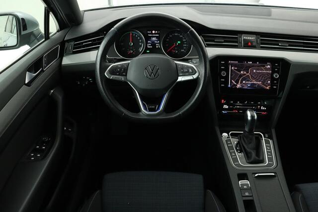 Volkswagen PASSAT 1.4 TSI GTE | Standkachel | Adaptive cruise | Stoelverwarming | Camera | Matrix LED | Carplay | Side Assist | Massage | PDC | Na