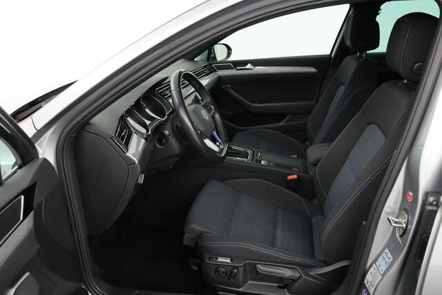 Volkswagen PASSAT 1.4 TSI GTE | Standkachel | Adaptive cruise | Stoelverwarming | Camera | Matrix LED | Carplay | Side Assist | Massage | PDC | Na