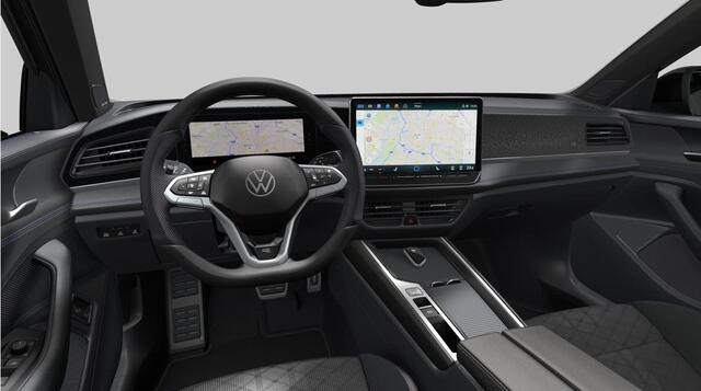 Volkswagen PASSAT Variant 1.5 eHybrid 272 PK R-Line Edition | Trekhaak | Panoramadak | harman / kardon | Black Style |