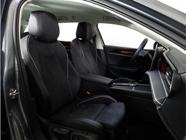 Volkswagen PASSAT Variant 1.5 eTSI 150 PK Elegance Business | Trekhaak | Stuur- en stoelverwarming | Achteruitrijcamera | Ergo active stoel |