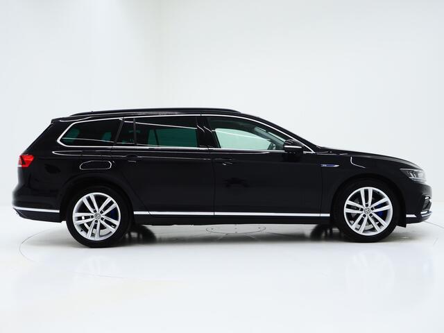 Volkswagen PASSAT Variant 1.4 TSI PHEV GTE | Massage | Adaptive Cruise | Virtual | Camera | Carplay | Trekhaak