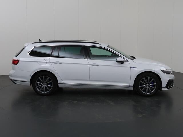 Volkswagen PASSAT Variant 1.4 TSI PHEV GTE Business | Navigatiesysteem | Climate Control | Adaptieve Cruise Control | Stoelverwarming