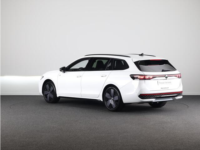 Volkswagen PASSAT Variant R-Line Business 1.5 110 kW / 150 pk eTSI Variant 7 versn. DSG