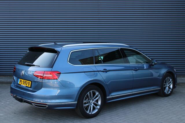 Volkswagen PASSAT Variant 1.6 TDI Highline Business R Line Panoramadak Virtual-Cockpit Trekhaak NAP