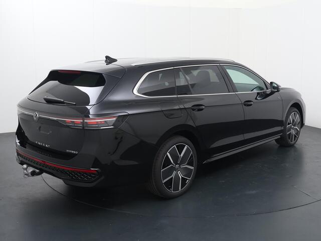 Volkswagen PASSAT Variant R-Line-Edition 1.5 eHybrid 150 kW / 204 pk Variant 6 versn. DSG | Assistance plus pakket | Trekhaak wegklapbaar | Harman Kardon |