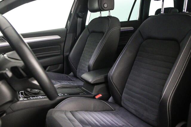Volkswagen PASSAT Variant GTE Business 1.4 TSI eHybrid 218pk DSG Automaat Trekhaak, Panoramadak, LED matrix koplampen, Adaptive cruise control, Navigatie, Achteruitrijcamera