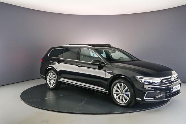 Volkswagen PASSAT Variant GTE Business 1.4 TSI eHybrid 218pk DSG Automaat Trekhaak, Panoramadak, LED matrix koplampen, Adaptive cruise control, Navigatie, Achteruitrijcamera