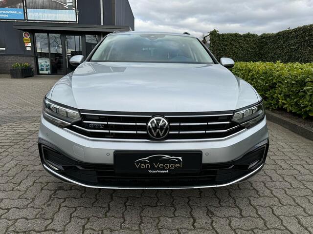 Volkswagen PASSAT Variant 1.4 TSI PHEV GTE Business virtual cockpit, navi, massage stoel, pdc