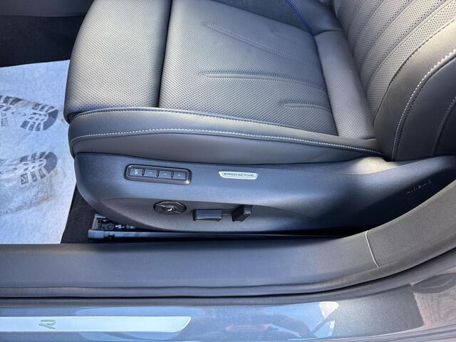 Volkswagen PASSAT Variant 1.5 eHybrid R-Line PHEV | R-Line Black | 272Pk | Leder | Trekhaak | Pano Dak | LED Matrix |
