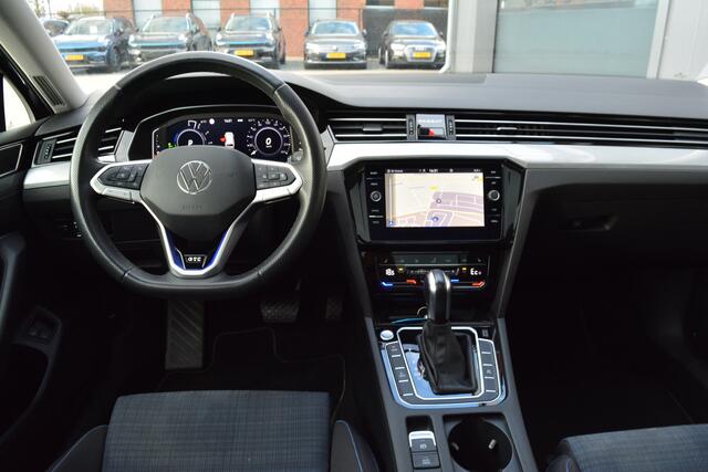 Volkswagen PASSAT Variant 1.4 TSI PHEV GTE | Pano | Camera | Trekhaak |