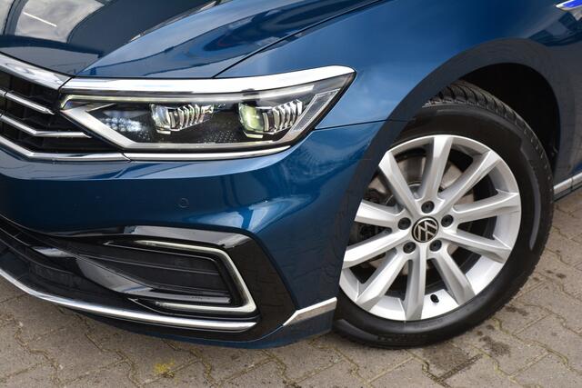 Volkswagen PASSAT Variant 1.4 TSI PHEV GTE | Head-Up | Digital | Camera |