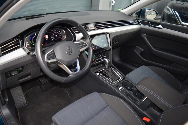 Volkswagen PASSAT Variant 1.4 TSI PHEV GTE | Head-Up | Digital | Camera |