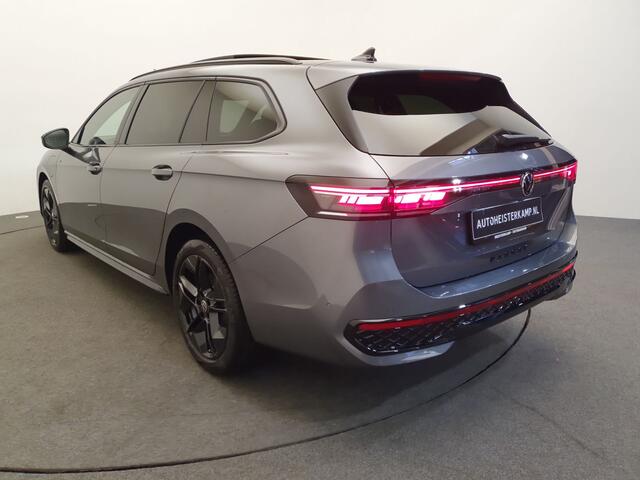 Volkswagen PASSAT Variant 1.5 eHybrid 272pk DSG/AUT R-Line Wegklapbare trekhaak, Panoramadak, Leder