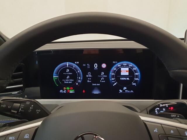 Volkswagen PASSAT Variant 1.5 eHybrid 272pk DSG/AUT R-Line Wegklapbare trekhaak, Panoramadak, Leder