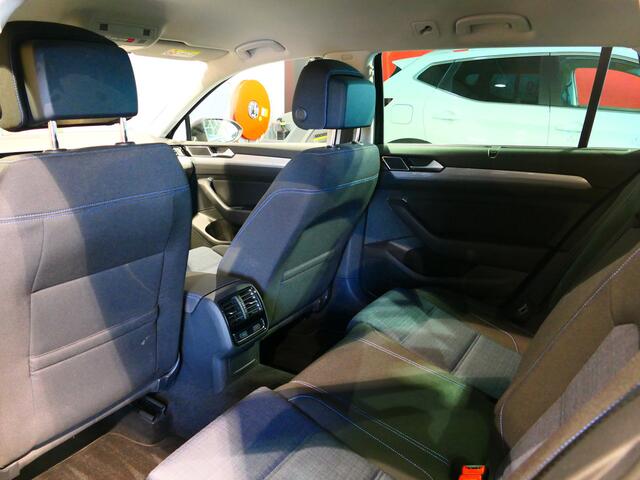 Volkswagen PASSAT Variant 1.4 TSI PHEV GTE Business - Camera, elektrische kofferbakklep, adaptive cruise