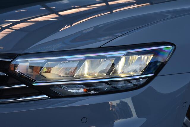 Volkswagen PASSAT Variant 1.4 TSI PHEV GTE Business | ACC | Camera | Trekhaak |