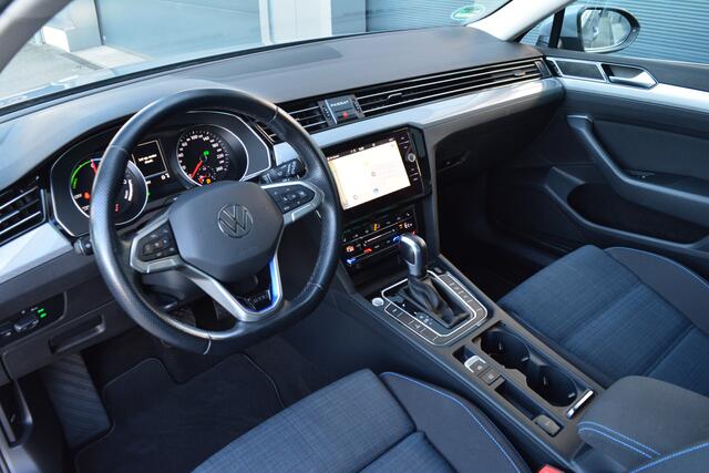 Volkswagen PASSAT Variant 1.4 TSI PHEV GTE Business | ACC | Camera | Trekhaak |