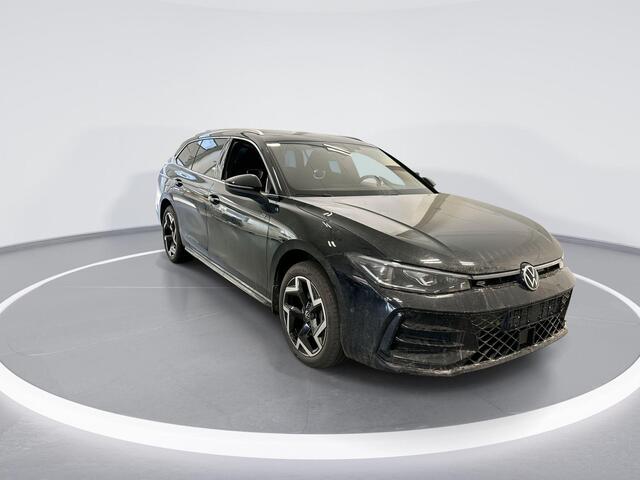 Volkswagen PASSAT Variant 1.5 eHybrid 272pk DSG R-Line Edition · Keyless · Massage · Camera · Elek. trekhaak · Elek. Achterklep · 18'' Inch ·