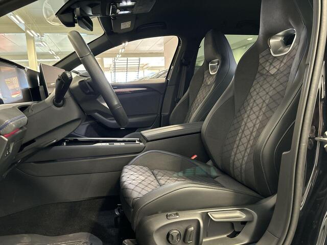 Volkswagen PASSAT Variant 1.5 eHybrid 272pk DSG R-Line Edition · Keyless · Massage · Camera · Elek. trekhaak · Elek. Achterklep · 18'' Inch ·