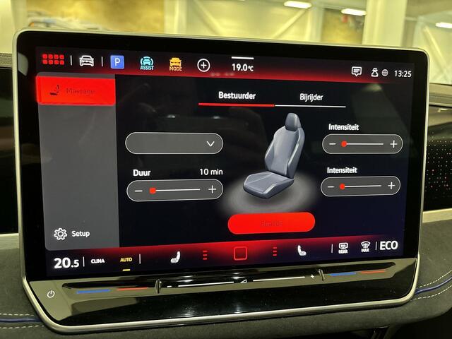 Volkswagen PASSAT Variant 1.5 eHybrid 272pk DSG R-Line Edition · Keyless · Massage · Camera · Elek. trekhaak · Elek. Achterklep · 18'' Inch ·