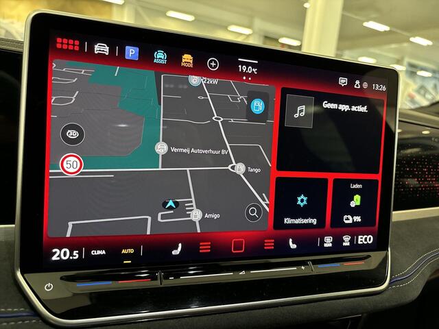 Volkswagen PASSAT Variant 1.5 eHybrid 272pk DSG R-Line Edition · Keyless · Massage · Camera · Elek. trekhaak · Elek. Achterklep · 18'' Inch ·