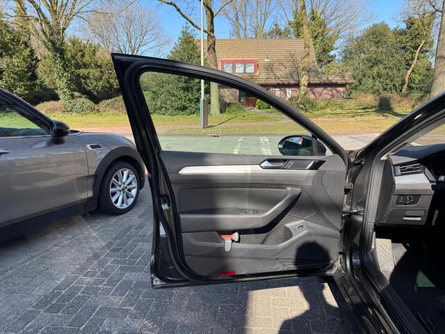 Volkswagen PASSAT Variant 1.4 TSI Comfortline Busines Automaat