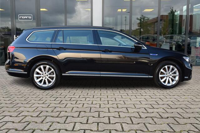Volkswagen PASSAT Variant 1.4 TSI PHEV GTE | ACC | Camera | Stoel Verwarming |