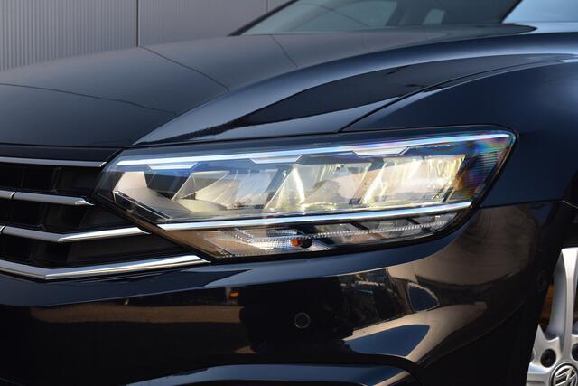 Volkswagen PASSAT Variant 1.4 TSI PHEV GTE | ACC | Camera | Stoel Verwarming |